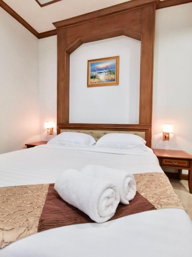 Chaleelay Hotel Ча-Ам Экстерьер фото